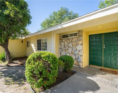 11761 Encino Avenue - Photo Thumbnail 39