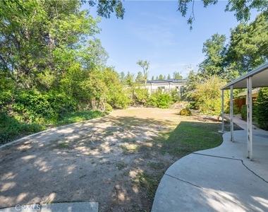 11761 Encino Avenue - Photo Thumbnail 37