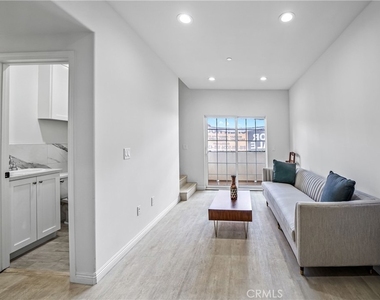 1101 N Maclay - Photo Thumbnail 6