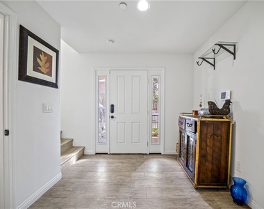 1101 N Maclay - Photo Thumbnail 2