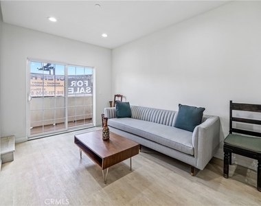 1101 N Maclay - Photo Thumbnail 3