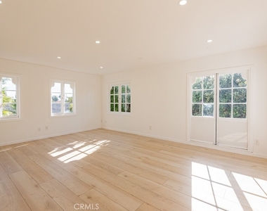 710 Adelaide Place - Photo Thumbnail 21