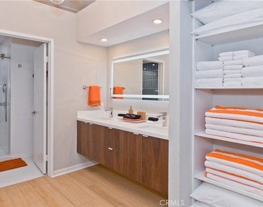 505 S Farrell Drive - Photo Thumbnail 10