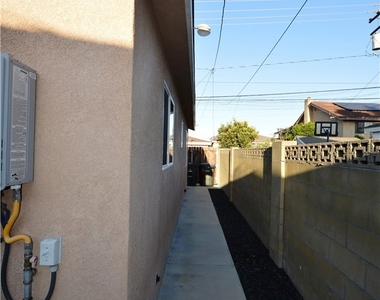 18328 Devlin Avenue - Photo Thumbnail 23