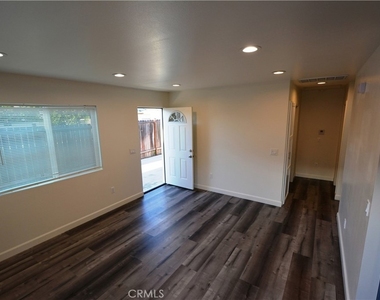 18328 Devlin Avenue - Photo Thumbnail 10