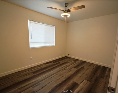 18328 Devlin Avenue - Photo Thumbnail 14