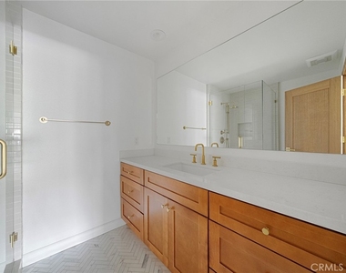 420 S Madison Avenue - Photo Thumbnail 20