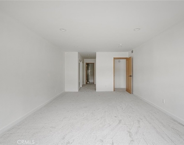 420 S Madison Avenue - Photo Thumbnail 18