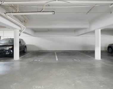 420 S Madison Avenue - Photo Thumbnail 25