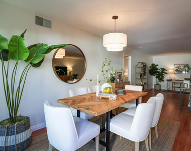 120 S Sierra Madre Boulevard - Photo Thumbnail 11