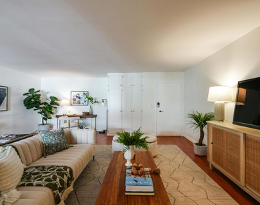 120 S Sierra Madre Boulevard - Photo Thumbnail 4
