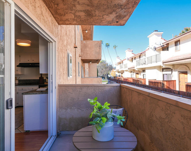 120 S Sierra Madre Boulevard - Photo Thumbnail 18