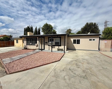 8735 E Fairview Avenue - Photo Thumbnail 2