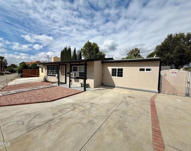 8735 E Fairview Avenue - Photo Thumbnail 1