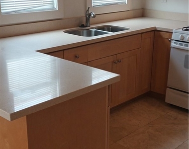 1511 E Ocean Avenue - Photo Thumbnail 7