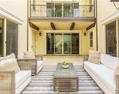 51 Dunmore - Photo Thumbnail 12