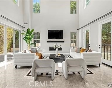51 Dunmore - Photo Thumbnail 2