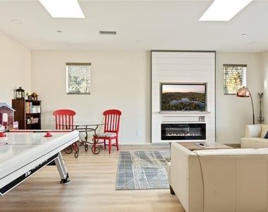 1215 Valley View Drive - Photo Thumbnail 27