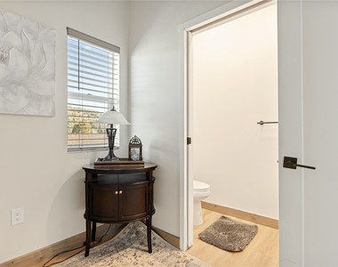 1215 Valley View Drive - Photo Thumbnail 31