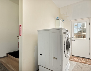 1215 Valley View Drive - Photo Thumbnail 44