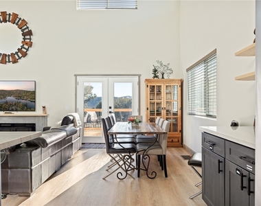 1215 Valley View Drive - Photo Thumbnail 9