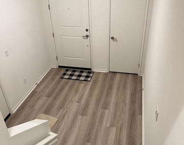 5422 Beachfront - Photo Thumbnail 10