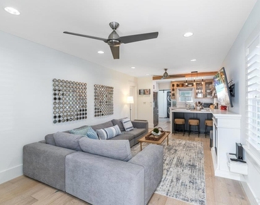 818 7th Street - Photo Thumbnail 17