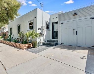 818 7th Street - Photo Thumbnail 2