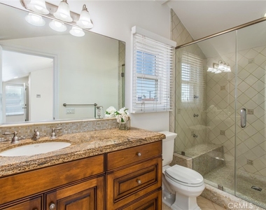 512 1/2 35th Street - Photo Thumbnail 17