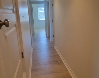 512 1/2 35th Street - Photo Thumbnail 15