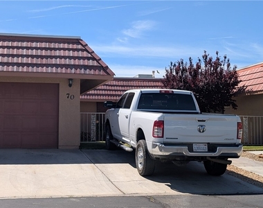 27535 Lakeview - Photo Thumbnail 1