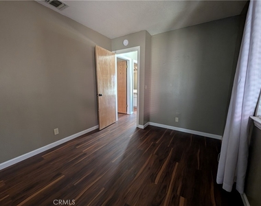 27535 Lakeview - Photo Thumbnail 8