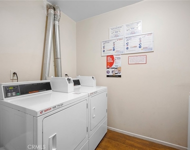 15344 Weddington Street - Photo Thumbnail 20