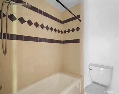 15344 Weddington Street - Photo Thumbnail 19