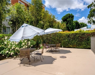 15344 Weddington Street - Photo Thumbnail 23