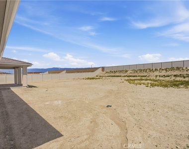 11647 Saddleback Drive - Photo Thumbnail 46