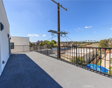 2847 S Victoria Avenue - Photo Thumbnail 31