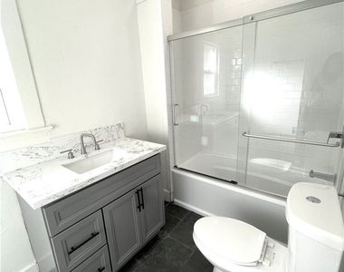 3109 Raymond Avenue - Photo Thumbnail 11