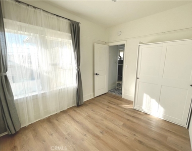 3109 Raymond Avenue - Photo Thumbnail 5