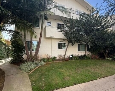1028 12th Street - Photo Thumbnail 11