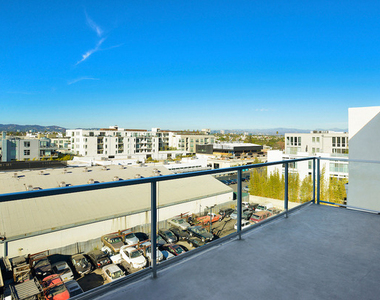 4140 Glencoe Avenue - Photo Thumbnail 9