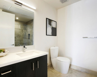 4140 Glencoe Avenue - Photo Thumbnail 6