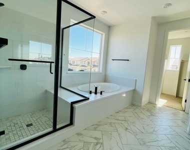 1605 Plumas Drive - Photo Thumbnail 6