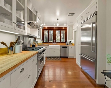 8050 Jovenita Canyon Drive - Photo Thumbnail 11