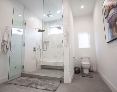 1420 Stearns Drive - Photo Thumbnail 5
