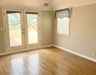 1861 W Mountain Street - Photo Thumbnail 17