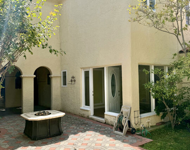 1861 W Mountain Street - Photo Thumbnail 31
