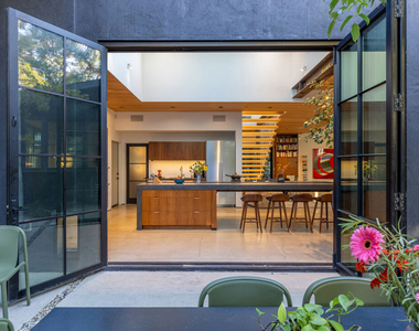 746 Marco Place - Photo Thumbnail 20