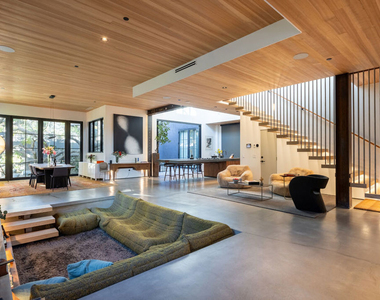 746 Marco Place - Photo Thumbnail 21