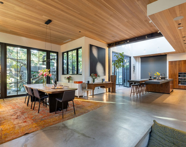 746 Marco Place - Photo Thumbnail 27